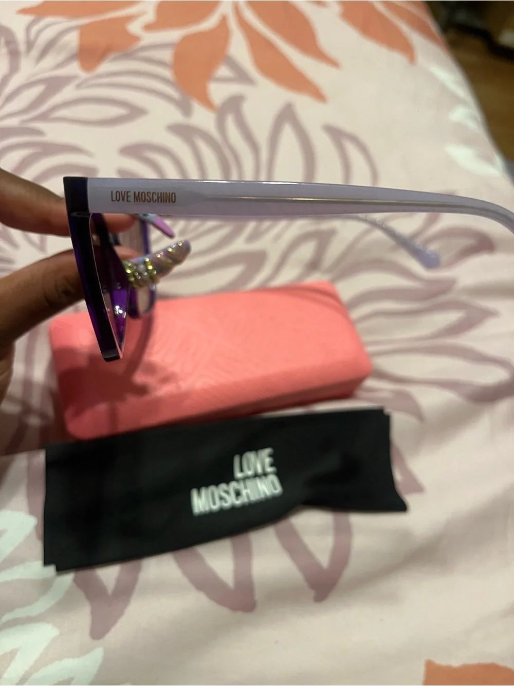 Love Moschino new chic